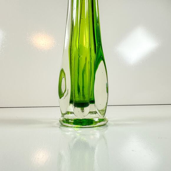 Green Sommerso Stretched Art Glass Vase 9" Ruffled Rim Mid Century - Picture 8 of 12